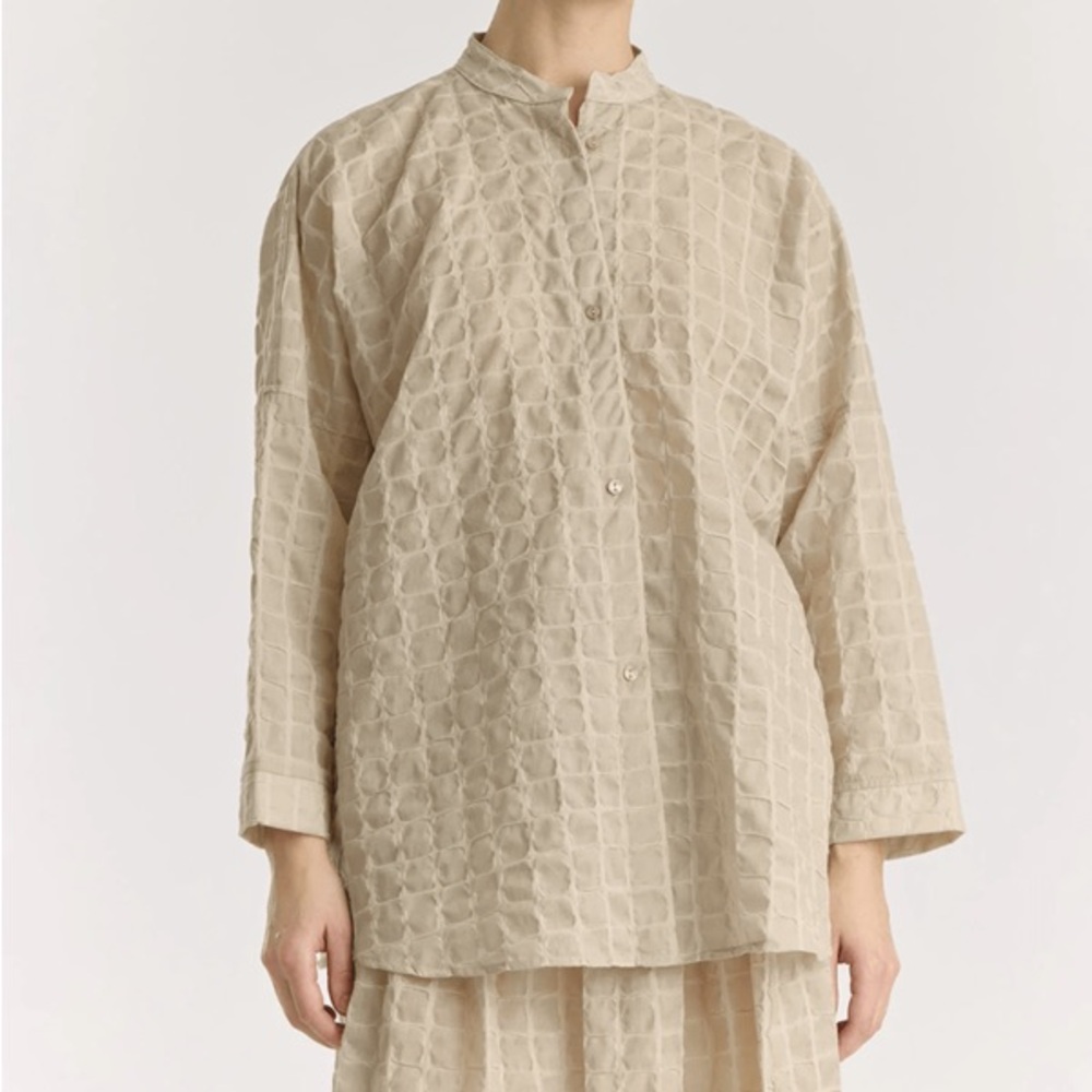 Black Crane Ripple Textured Beige Japanese Cotton Button-Up Shirt (brand new)